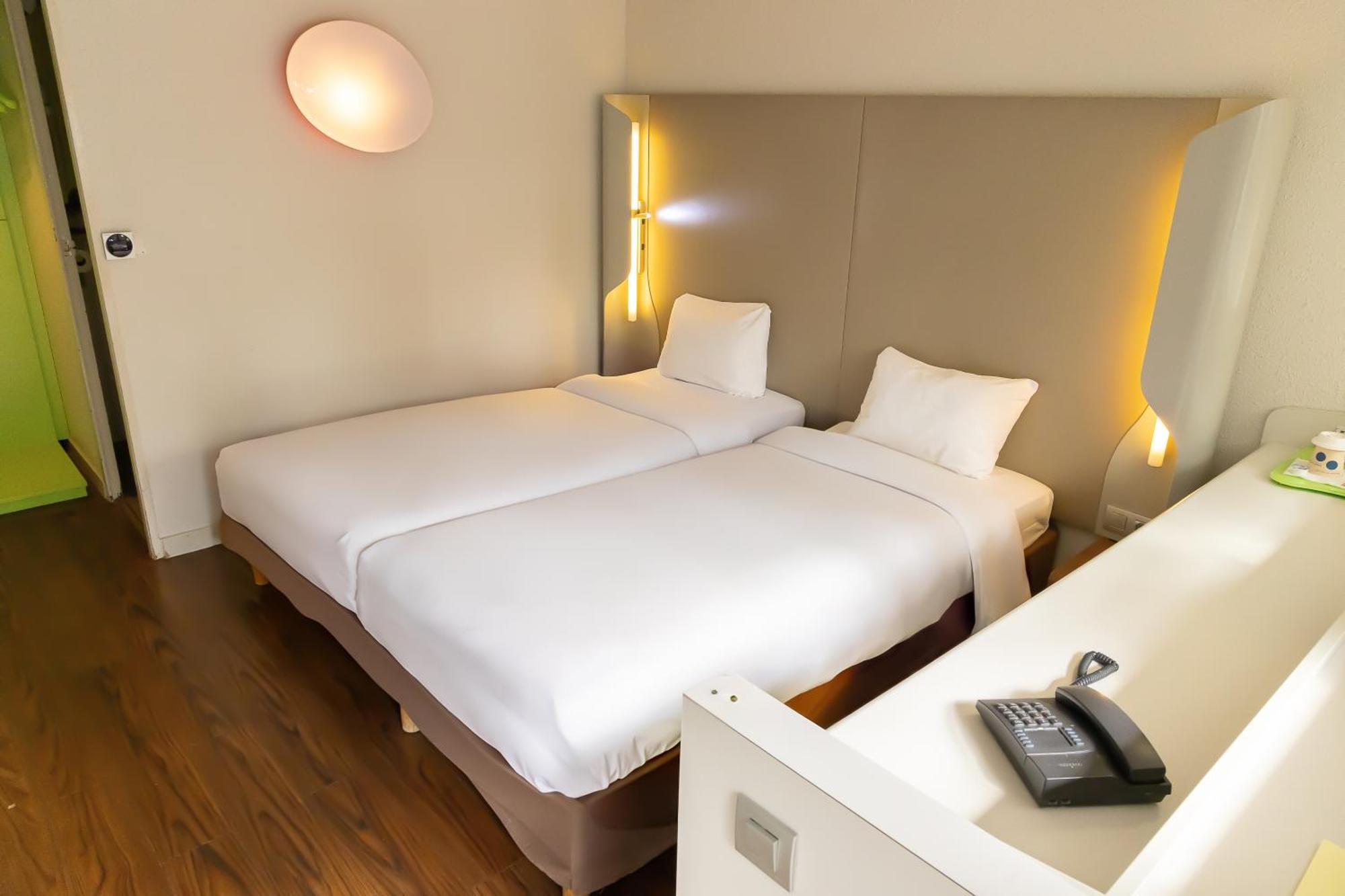 Hotel Campanile Toulouse - Blagnac Aeroport Zewnętrze zdjęcie