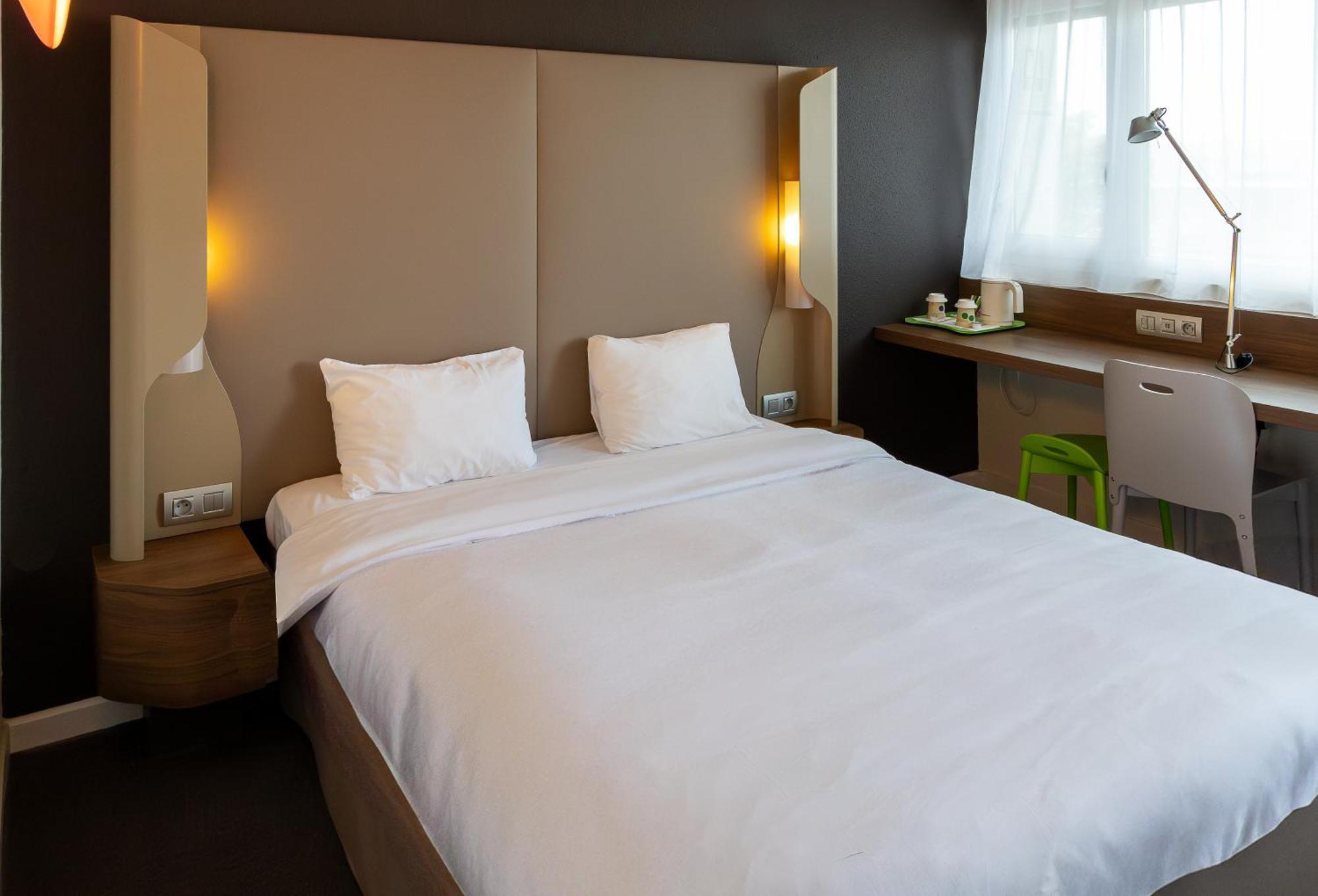 Hotel Campanile Toulouse - Blagnac Aeroport Zewnętrze zdjęcie